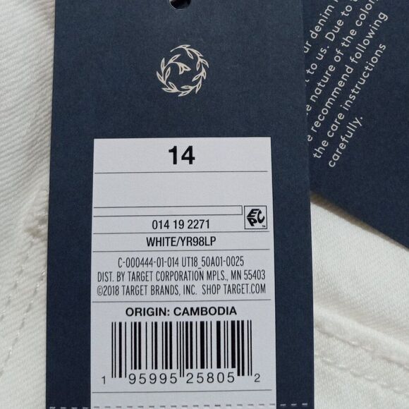 Universal Thread Women's Vintage Bermuda Jean Shorts (Size 14) White - NEW!!! - Picture 9 of 9